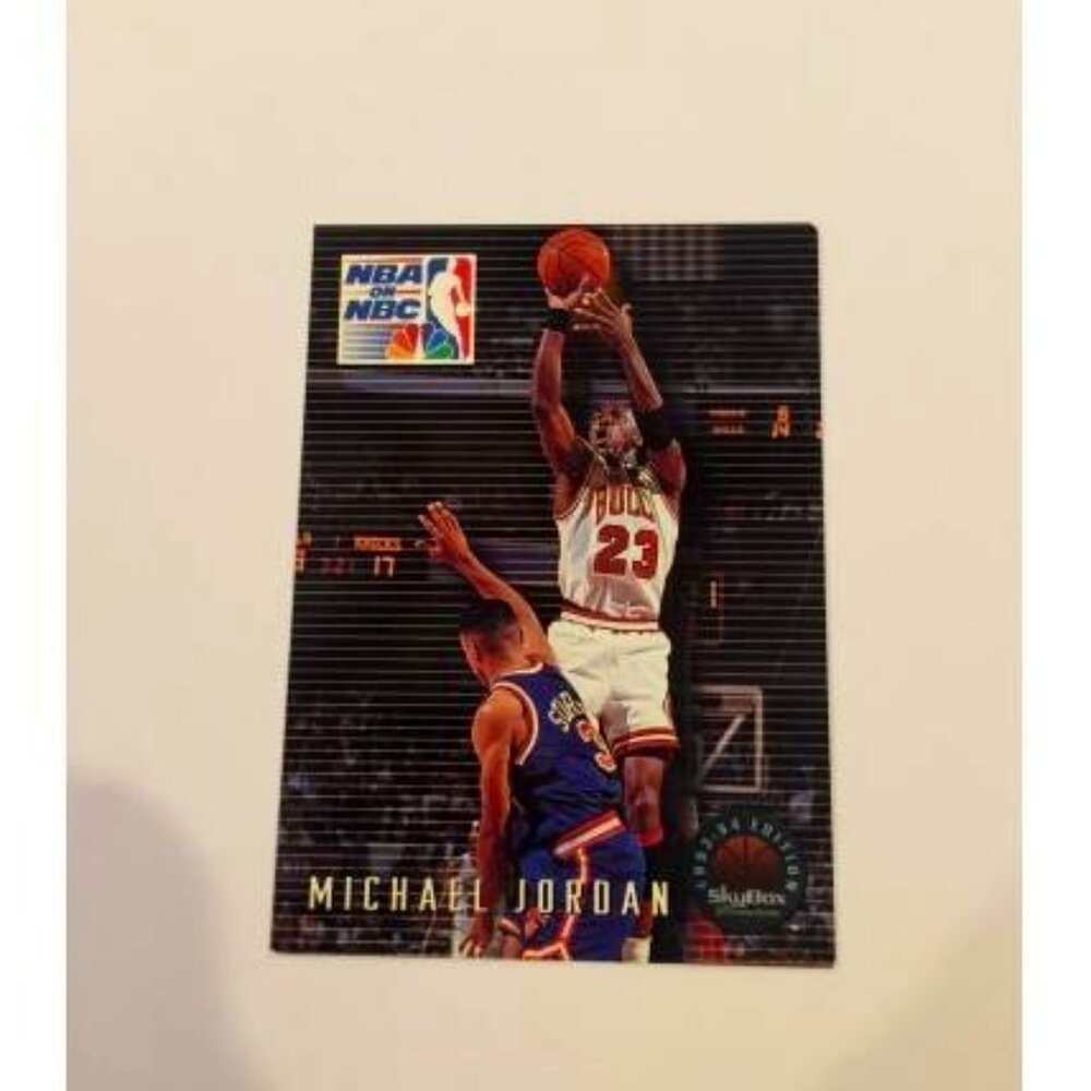 1993-94 Skybox Premium Edition MICHAEL JORDAN Chicago Bulls #14 (052)